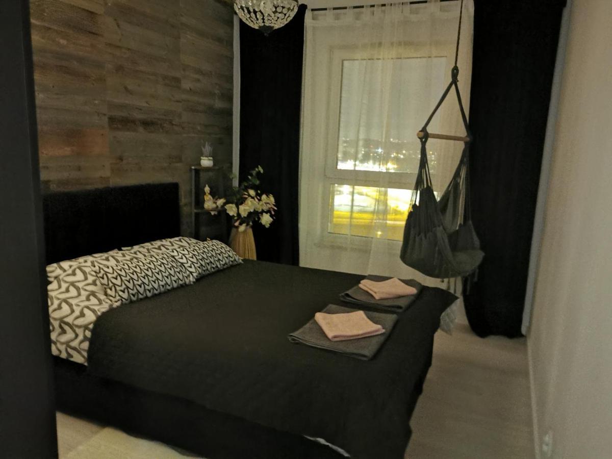 Apartament Przy Bursztynowym Stadionie Гданськ Екстер'єр фото